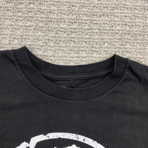 Jurassic World T-Shirt Men Medium M Black Jurassic Park Movie Graphic Print Tee - Picture 3 of 7